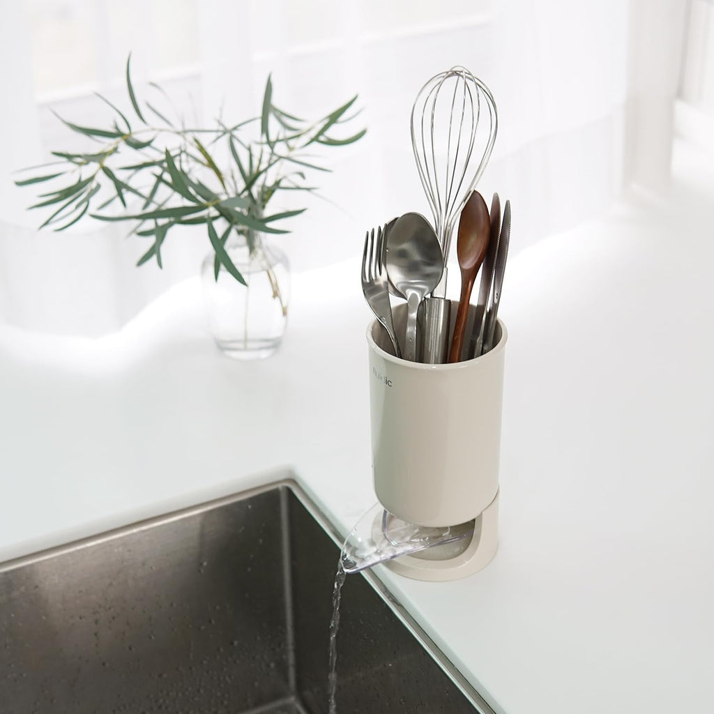 Utensil Drying Holder with Self-Draining System